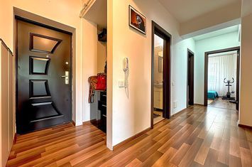 Apartament 3 camere decomandat bucatarie inchisa 2 bai Parcul Teilor anunturi imobiliare Bucuresti
