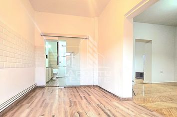 Apartament cu 2 camere, 90 mp construiti, Zona Centrala anunturi imobiliare Arad