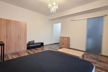 Garsonieră spațioasă de închiriat – Universitate | Str. Academiei anunturi imobiliare Bucuresti