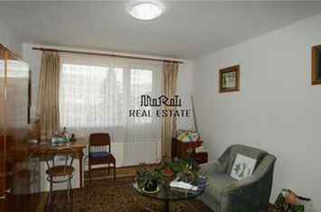 Apartament 2 camere de vanzare BRAD - Hunedoara anunturi imobiliare Hunedoara