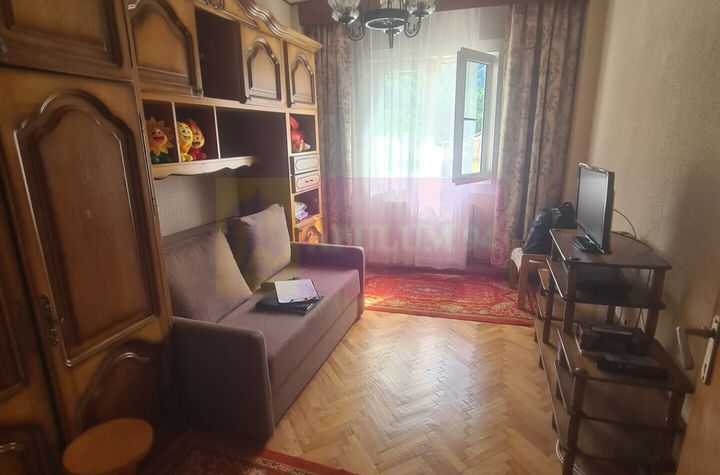 Apartament cu 3 camere de vanzare in Sinaia anunturi imobiliare Prahova