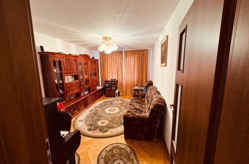 Apartament 3 camere de vanzare SCRIITORILOR - Brasov anunturi imobiliare Brasov