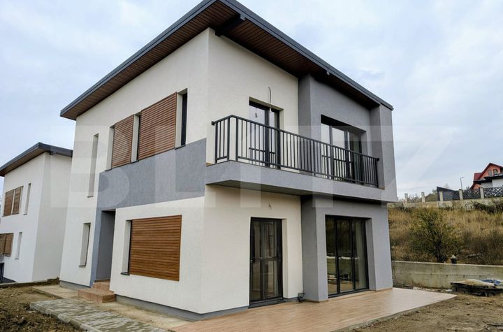 Vilă - 4 camere de vanzare BARNOVA - Iasi anunturi imobiliare Iasi