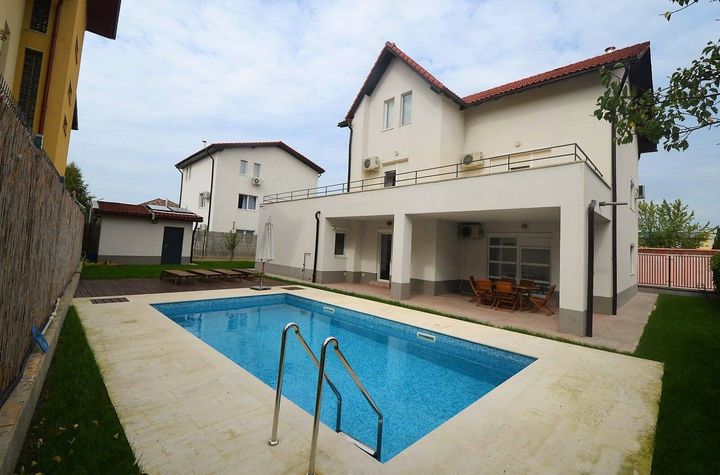 VÂNZARE VILA CU PISCINĂ EXTERIOARĂ , INDIVIDUALA ZONA PIPERA! anunturi imobiliare Bucuresti