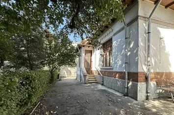 Vila Interbelica 200 MP | Zona Centrala | Teren 579 MP anunturi imobiliare Arges