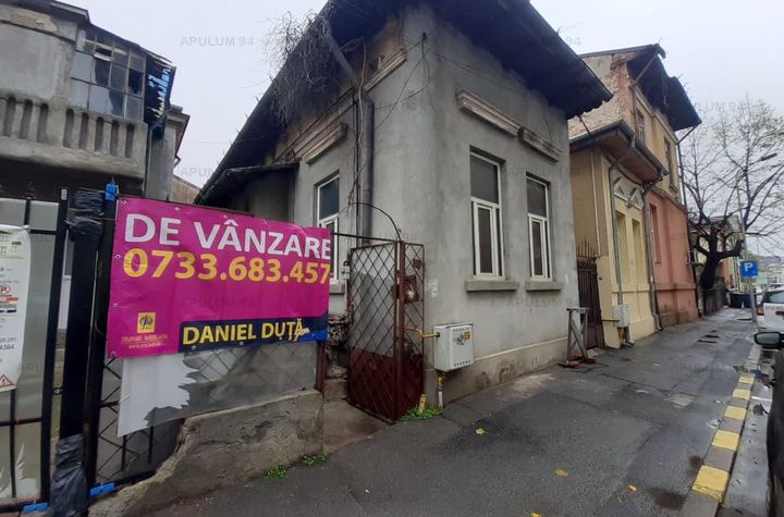 Casă - 3 camere de vanzare CENTRUL CIVIC - Bucuresti anunturi imobiliare Bucuresti