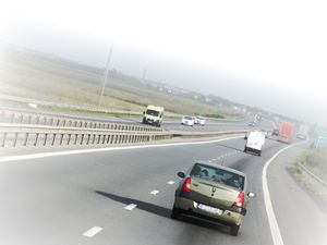 Autostrada Comarnic-Braşov este ameninţată iar cu anularea