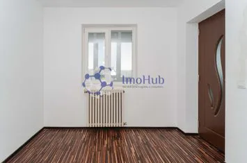 Apartament 2 camere renovat, Tomesti, bloc reabilitat anunturi imobiliare Iasi
