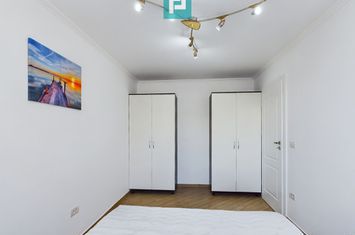 Apartament confortabil cu 2 camere la UTA anunturi imobiliare Arad