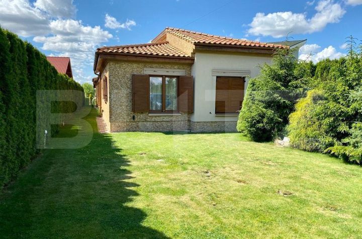 Casă - 5 camere de vanzare SATU MARE - Satu Mare anunturi imobiliare Satu Mare