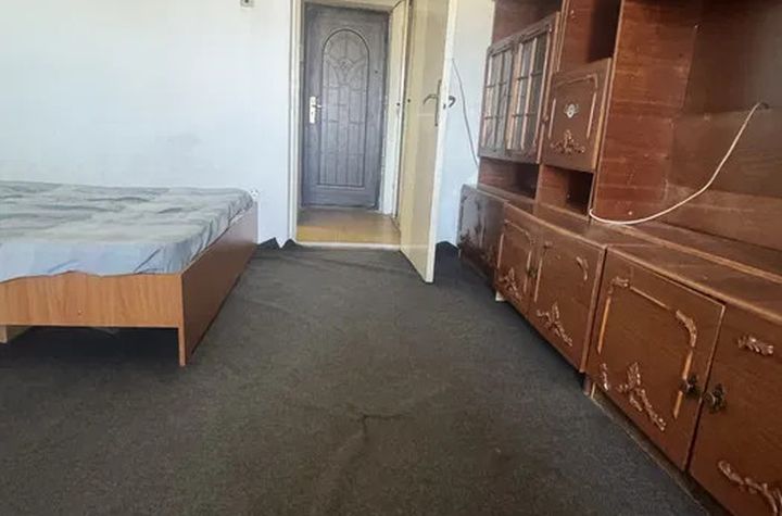 Garsonieră de vanzare TRACTORU - Brasov anunturi imobiliare Brasov