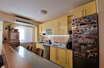 Apartament 3 camere de vanzare CLUJ-NAPOCA - Cluj anunturi imobiliare Cluj