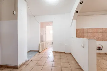 Apartament 2 camere, decomandat | Str Banul Maracine anunturi imobiliare Arad