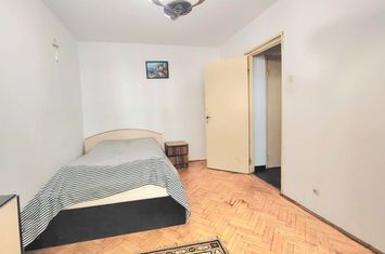 Apartament 3 camere de vanzare PLOIESTI - Prahova anunturi imobiliare Prahova