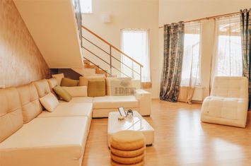 Casă - 5 camere de vanzare SELIMBAR - Sibiu anunturi imobiliare Sibiu