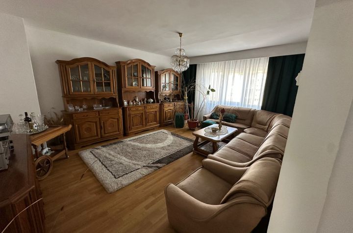 Apartament 3 camere de vanzare SATU MARE - Satu Mare anunturi imobiliare Satu Mare