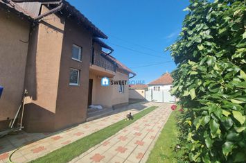 Casă - 4 camere de vanzare EXTERIOR EST - Brasov anunturi imobiliare Brasov