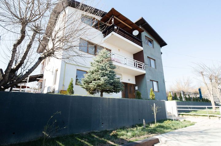 Apartament cu 2 camere de vânzare în zona Bucium anunturi imobiliare Iasi