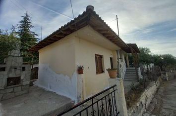 Casă individuală 75 mp pe teren 1.154 mp în Kato Metochi anunturi imobiliare Grecia