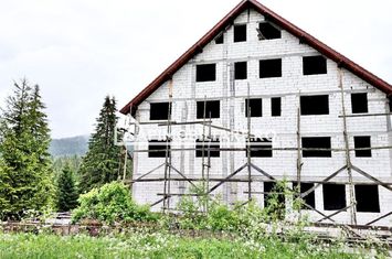 Pensiune 25 camere,1 restaurant,1 sala sedinte 2.000mp teren anunturi imobiliare Mures