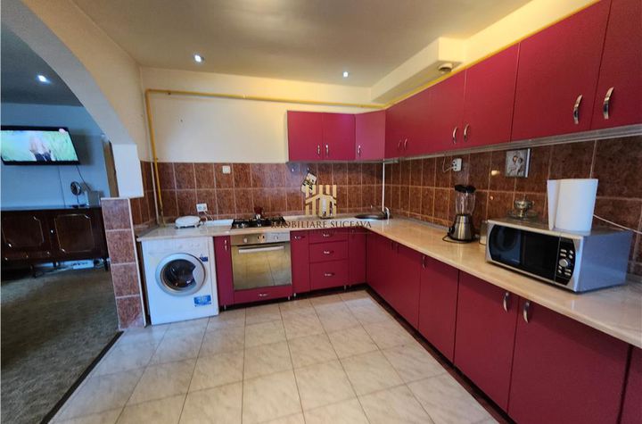 Apartament 4 camere de vanzare CAMPULUNG MOLDOVENESC - Suceava anunturi imobiliare Suceava