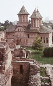 Târgovişte: Criza a decimat agenţiile imobiliare din Târgovişte