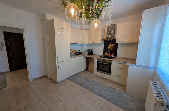 Apartament 2 camere de vanzare BACAU - Bacau anunturi imobiliare Bacau