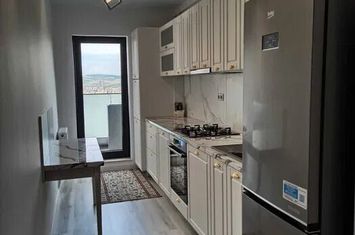 Aprtament cu 3 camere, cu parcare, zona strazii Frunzisului, Zorilor anunturi imobiliare Cluj