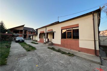Casă - 4 camere de vanzare OBOR - Vrancea anunturi imobiliare Vrancea
