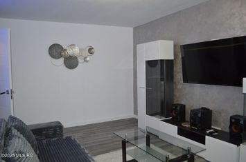 Nord - Bdul Nicolae Balcescu, apartament 3 camere, 64 mp anunturi imobiliare Arges