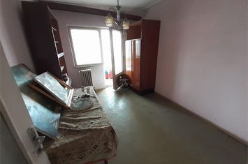 Apartament 3 camere de vanzare DACIA - Iasi anunturi imobiliare Iasi