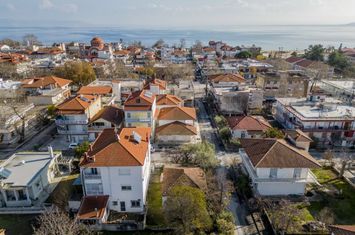 Casă parter înălțat 63,6 mp în Asprovalta anunturi imobiliare Grecia