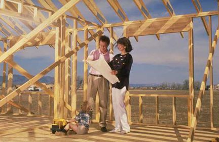 Ce trebuie să faci dacă vrei să-ţi construieşti o casă ieftină
