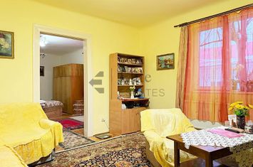 Casa singura in curte ultracentral in Oradea anunturi imobiliare Bihor