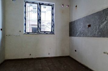 Apartament cu o camera decomandat, capat CUG in spate la Expo Mobila. anunturi imobiliare Iasi