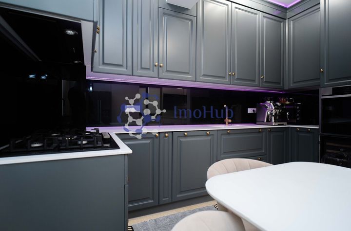 Penthouse exclusivist ultracentral, 220 mp, lift privat, comision 0! anunturi imobiliare Iasi