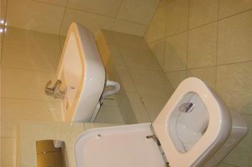 Apartament 3 camere de vanzare CALARASILOR - Bucuresti anunturi imobiliare Bucuresti