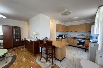 Apartament 3 camere de inchiriat SIBIU - Sibiu anunturi imobiliare Sibiu