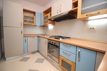 Apartament 3 camere de vanzare KISELEFF - Bucuresti anunturi imobiliare Bucuresti