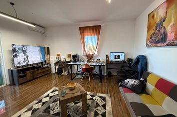 Apartament 2 camere de vanzare OLTENI - Bucuresti anunturi imobiliare Bucuresti
