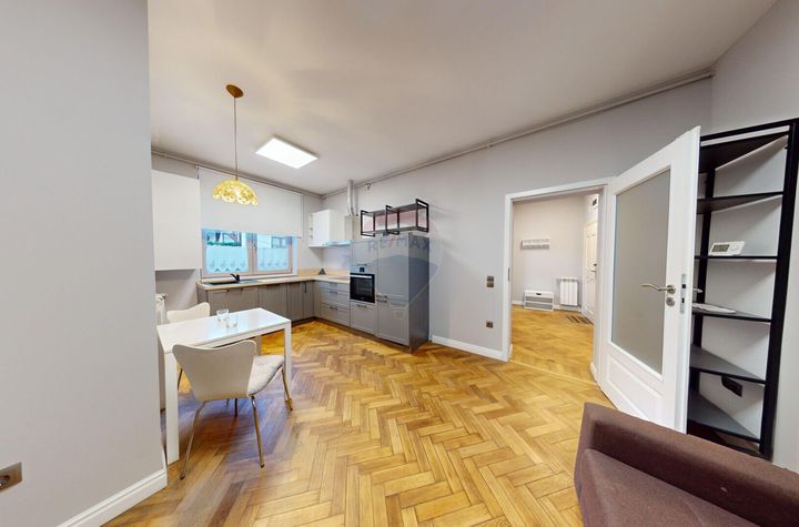 Apartament elegant, complet renovat, zona ultracentrala anunturi imobiliare Sibiu