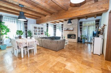 Vila premium cu teren generos! Confort și eficienta in Sanleani anunturi imobiliare Arad