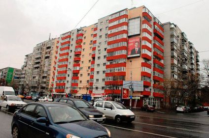 Investitorii imobiliari au adus cu 35% mai mulţi bani la subsidiarele din România în acest an