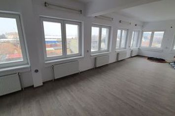 Spatii birouri,recent renovate si mobilate anunturi imobiliare Mures