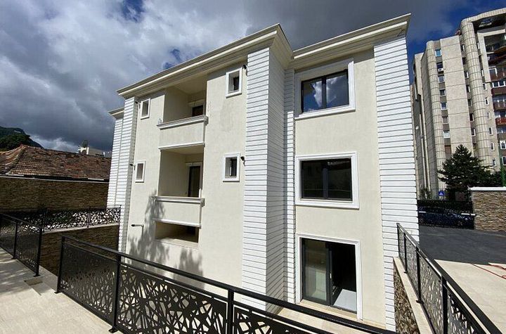 Casă de vânzare | Ultra-centrală | 660 mp utili | 7 unități locative anunturi imobiliare Brasov