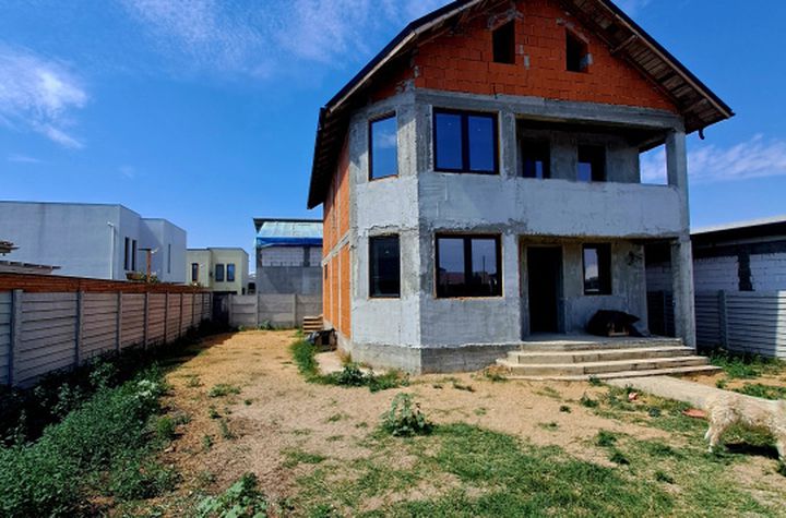 Vilă - 5 camere de vanzare MALU MARE - Dolj anunturi imobiliare Dolj