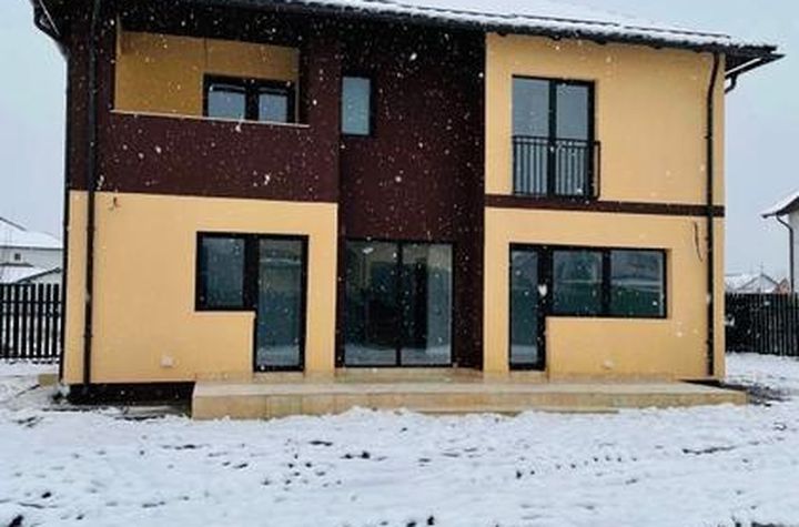Casă - 5 camere de vanzare STUPINI - Brasov anunturi imobiliare Brasov