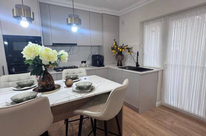 Vilă - 5 camere de vanzare RADAUTI - Suceava anunturi imobiliare Suceava