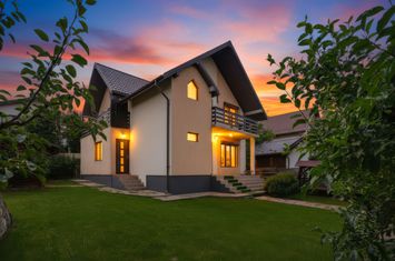 Casă - 4 camere de vanzare HORPAZ - Iasi anunturi imobiliare Iasi