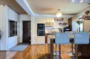 Apartament 3 camere de vanzare FLORESTI - Cluj anunturi imobiliare Cluj